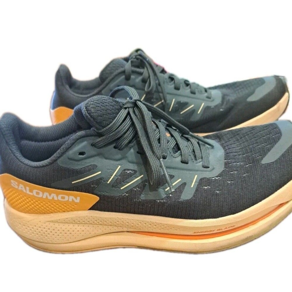 ON Cloudflow Running Shoes Sneakers Black Gray Mesh Lace Up Womens Size 8